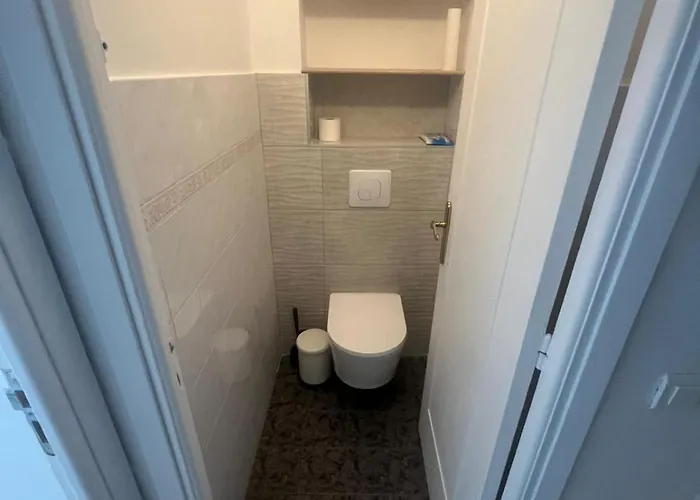 Grand Proche Promenade Apartment